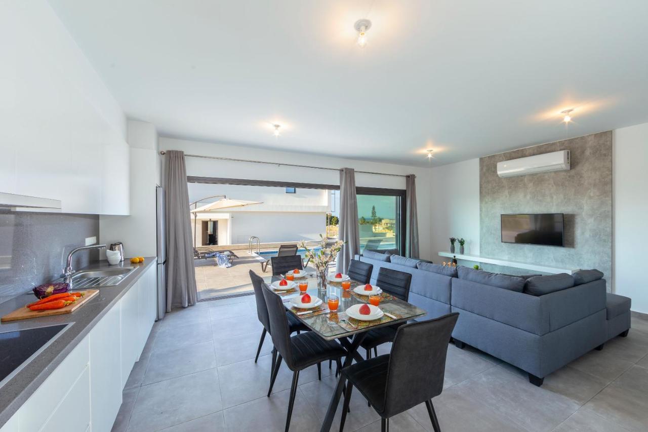 Villa Marlene, Walking Distance To Coral Beach! Peyia Ngoại thất bức ảnh