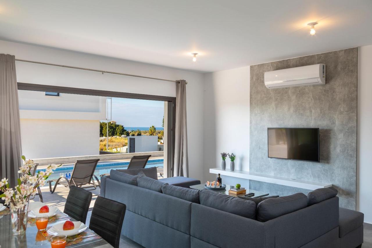 Villa Marlene, Walking Distance To Coral Beach! Peyia Ngoại thất bức ảnh